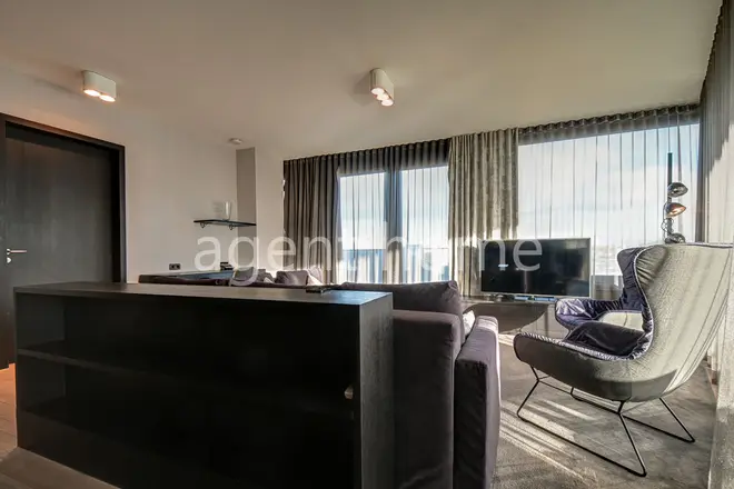2 Zimmer Wohnung mit 125 m² in Stuttgart – Bild 3
