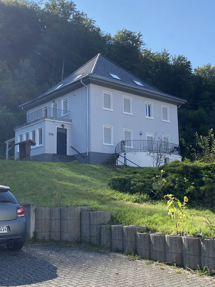 3 Zimmer Wohnung mit 110 m² in Saarbrücken – Bild 1