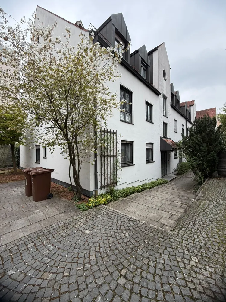 3 Zimmer Wohnung mit 75 m² in Augsburg – Bild 2