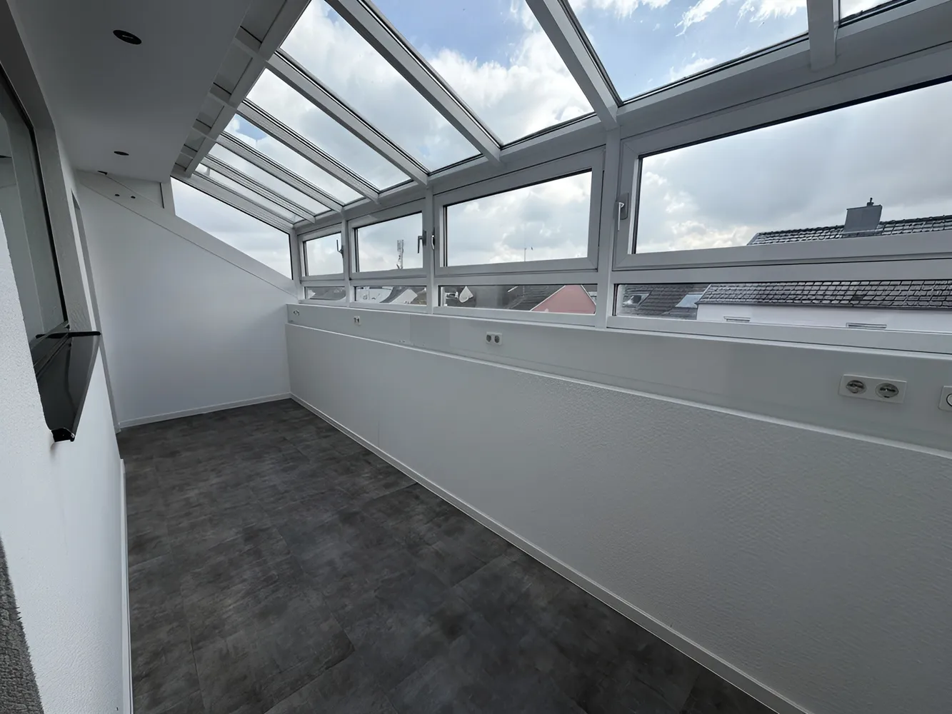 2 Zimmer Wohnung mit 102 m² in Sankt Augustin – Bild 6