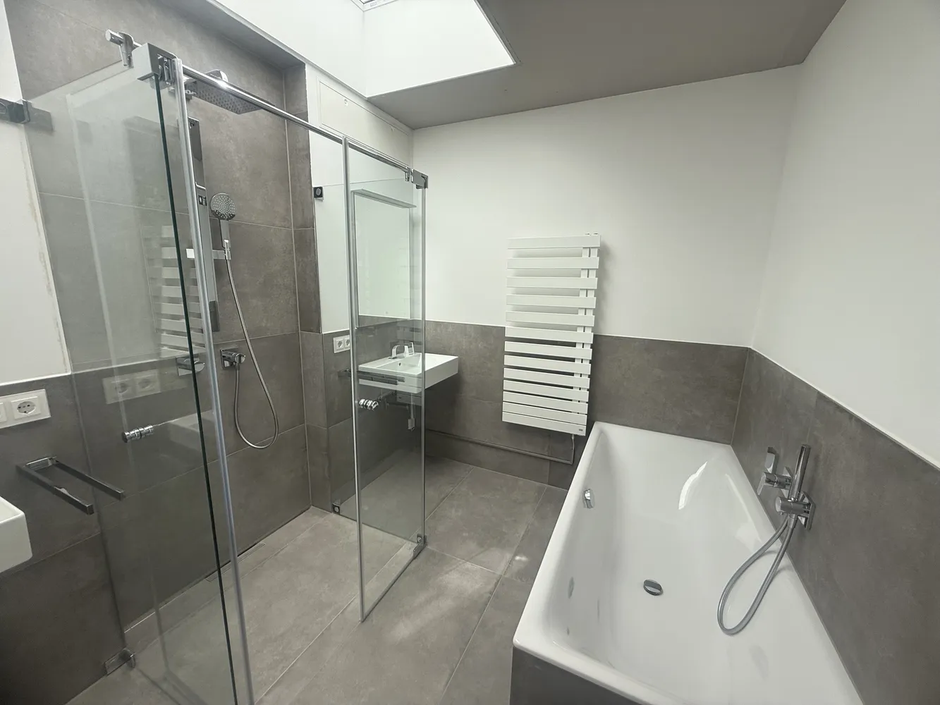 2 Zimmer Wohnung mit 150 m² in München – Bild 10
