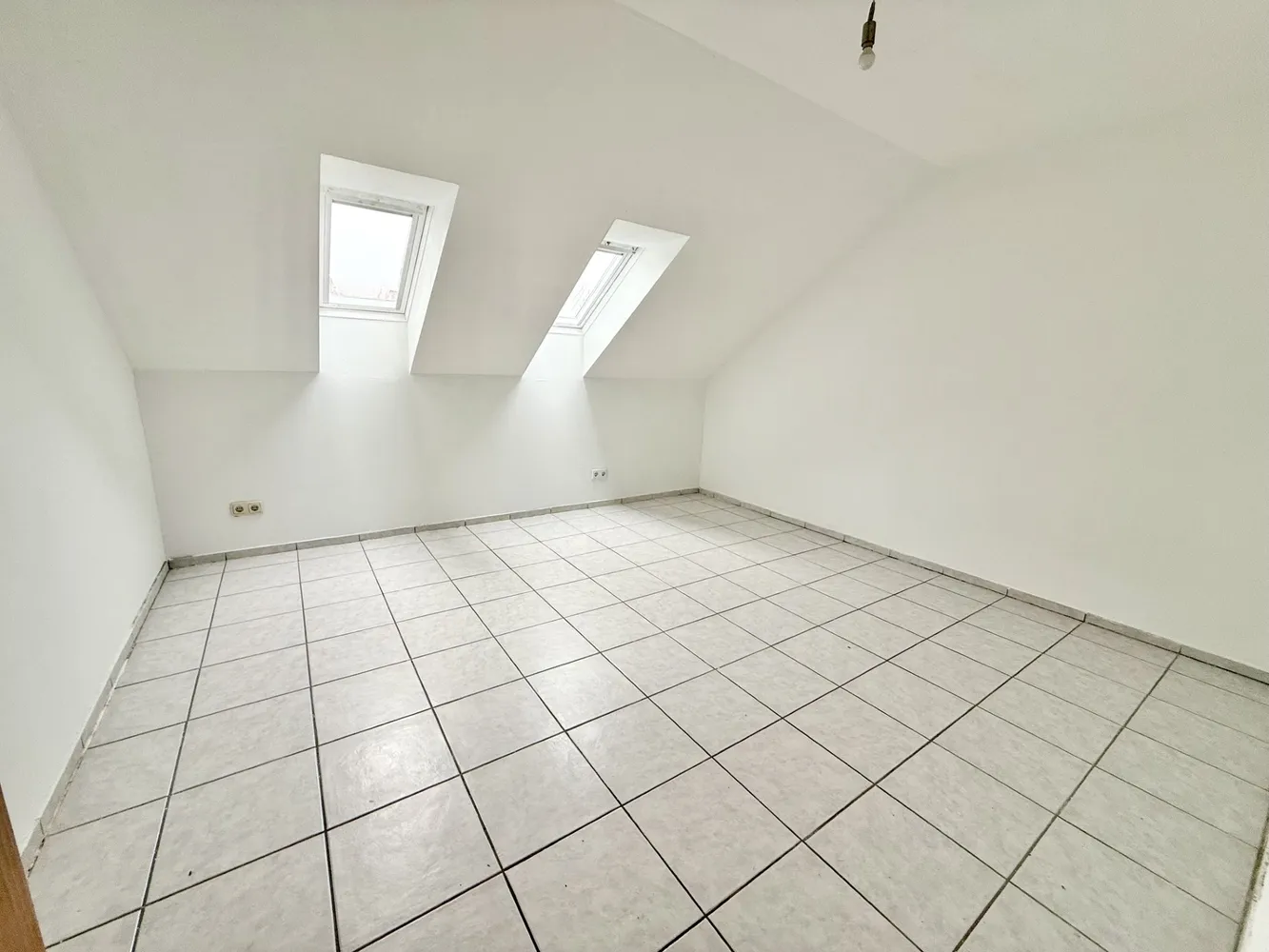 2 Zimmer Wohnung mit 54 m² in Homburg – Bild 4