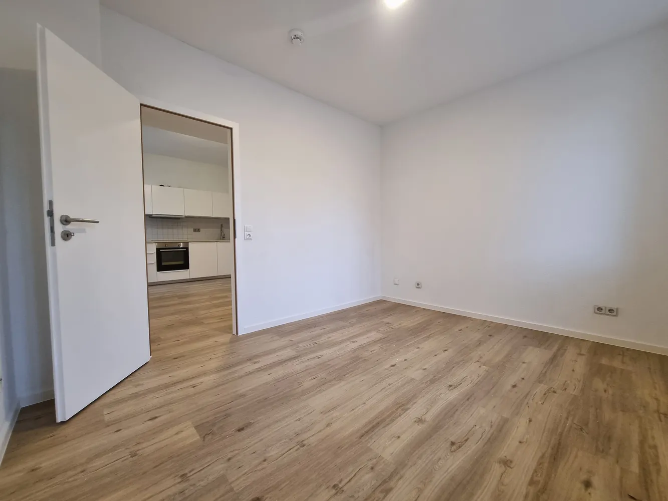 2 Zimmer Wohnung mit 69 m² in Magdeburg – Bild 3