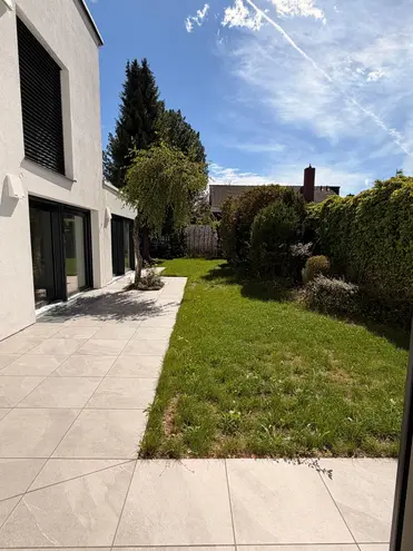 8 Zimmer Haus mit 220 m² in München – Bild 3