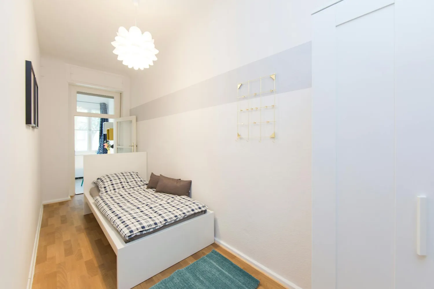 Shared room with 12 m² in Berlin – Photo 1