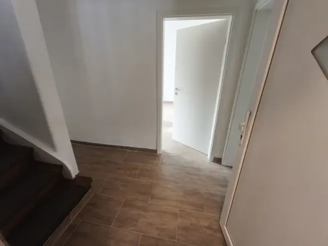 4 Zimmer Wohnung mit 120 m² in Köln – Bild 4