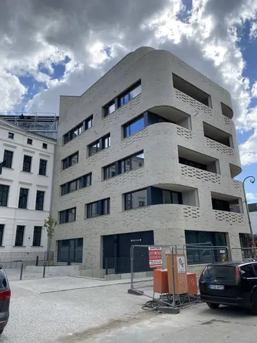 4 Zimmer Wohnung mit 127 m² in Berlin – Bild 2