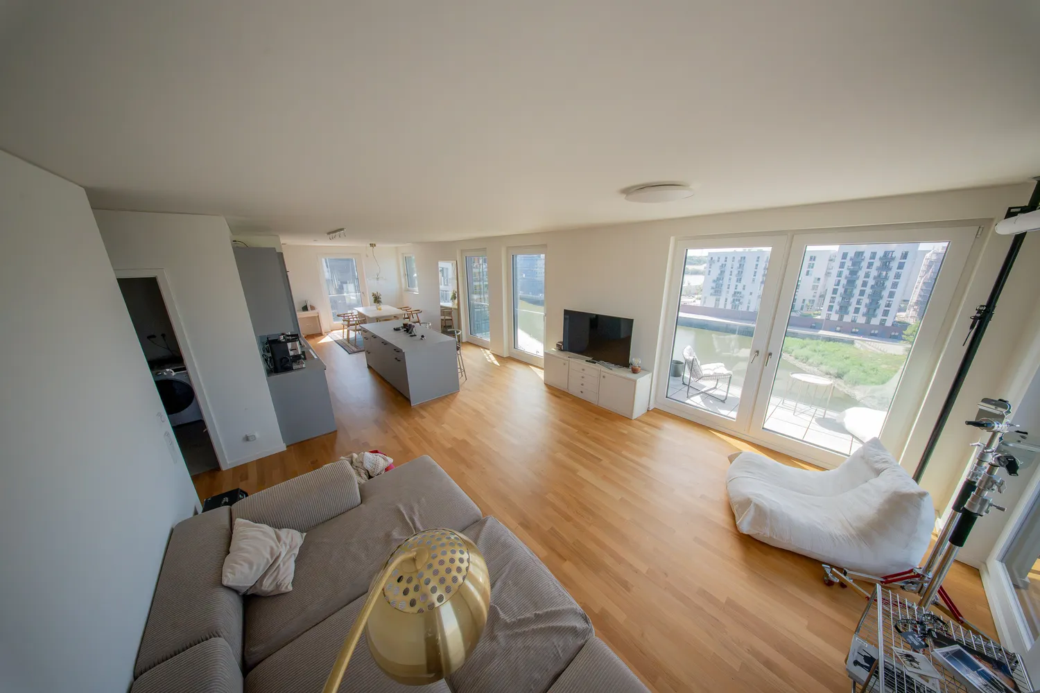 3 Zimmer Wohnung mit 103 m² in Hamburg – Bild 2