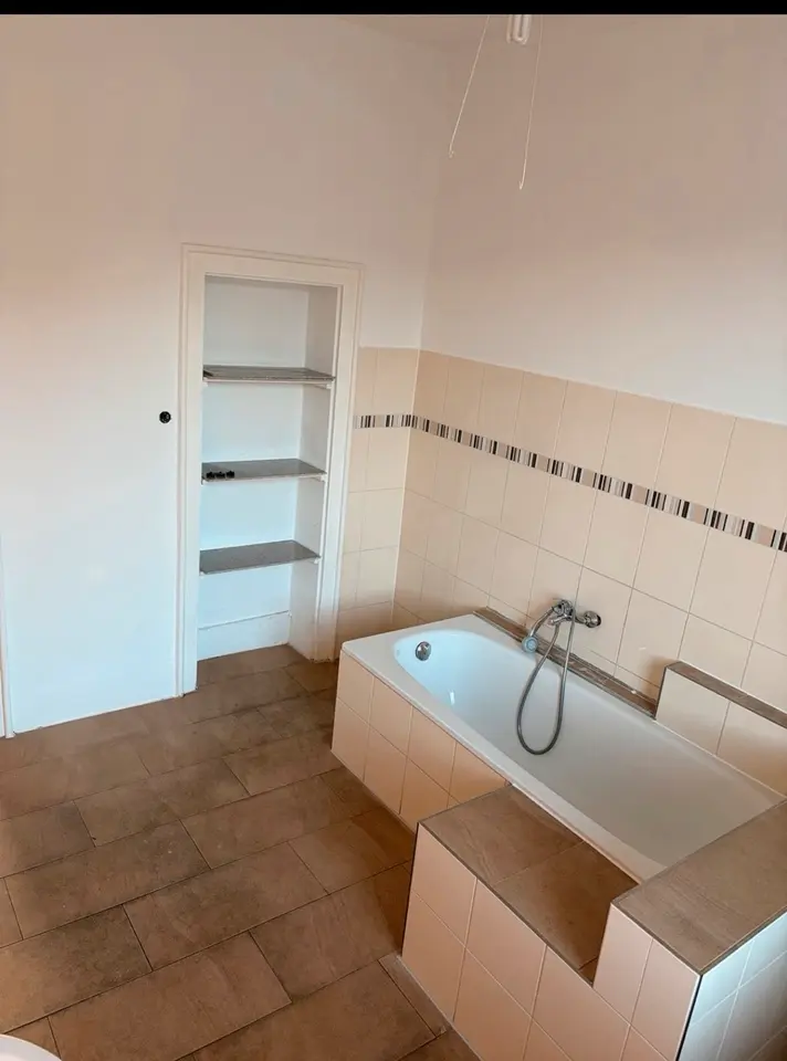3 Zimmer Wohnung mit 126 m² in Kassel – Bild 4
