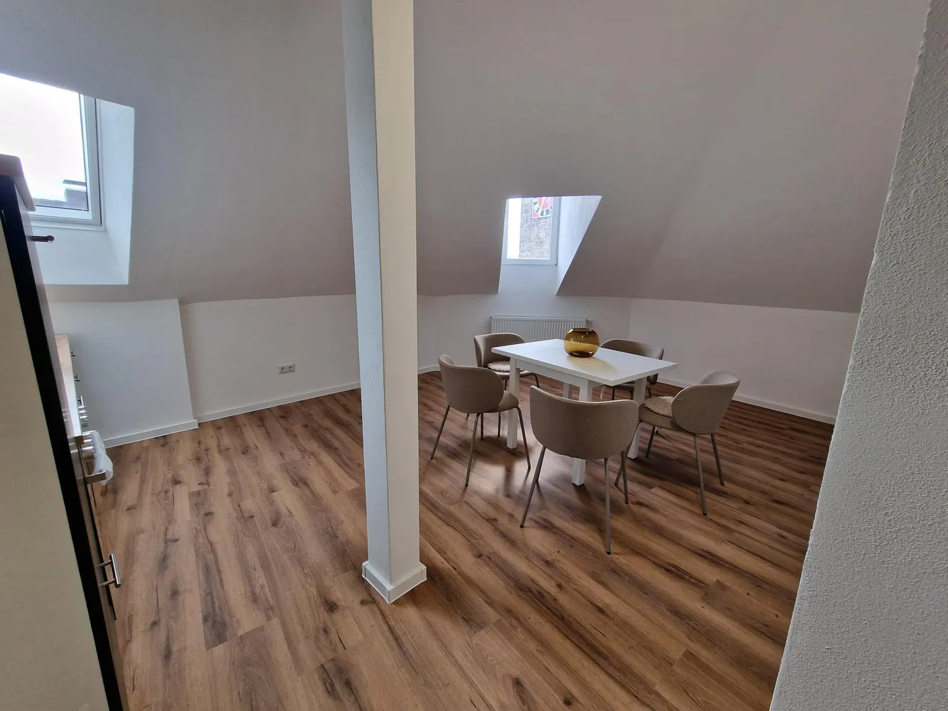 5 Zimmer Wohnung mit 125 m² in Hof – Bild 2