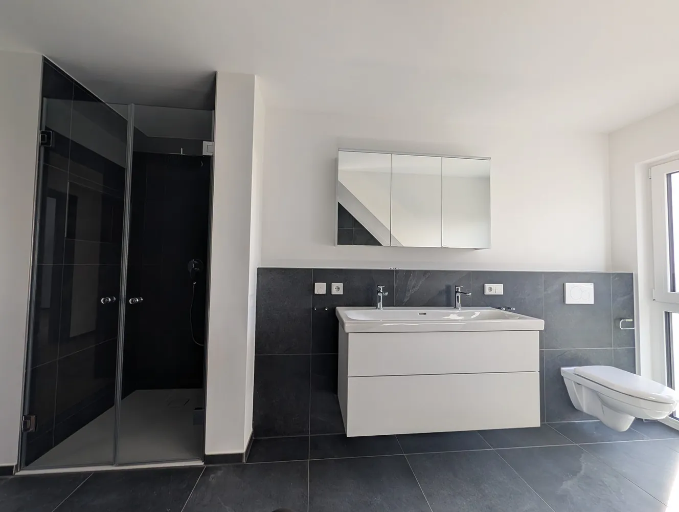 4 Zimmer Wohnung mit 108 m² in Erlangen – Bild 3