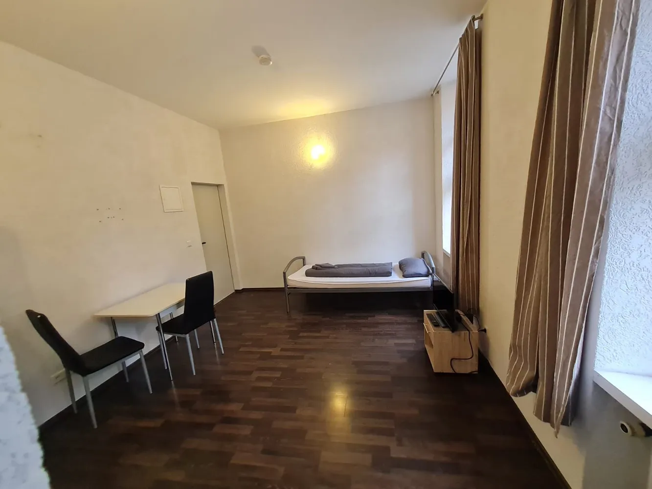 1 Zimmer Wohnung mit 25 m² in Karlsruhe – Bild 2