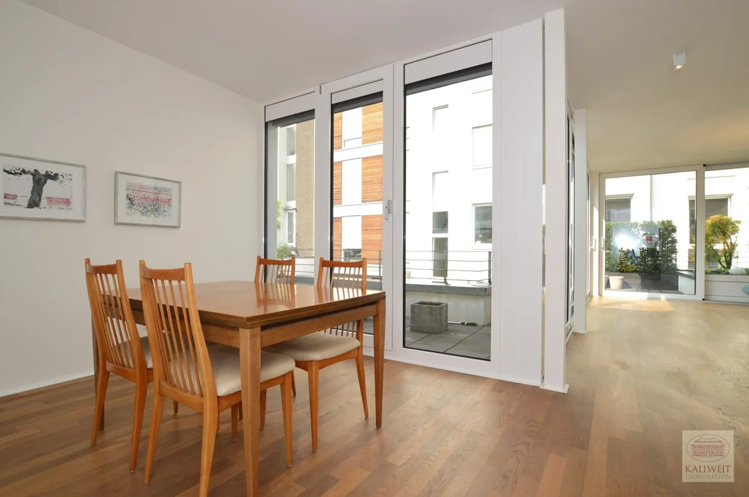 4 room apartment with 121 m² in Düsseldorf – Photo 3