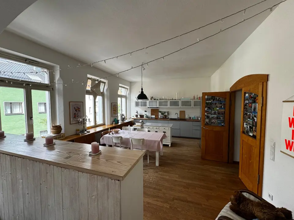 5 Zimmer Wohnung mit 130 m² in Düsseldorf – Bild 3