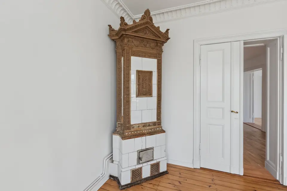 4 Zimmer Wohnung mit 188 m² in Berlin – Bild 2