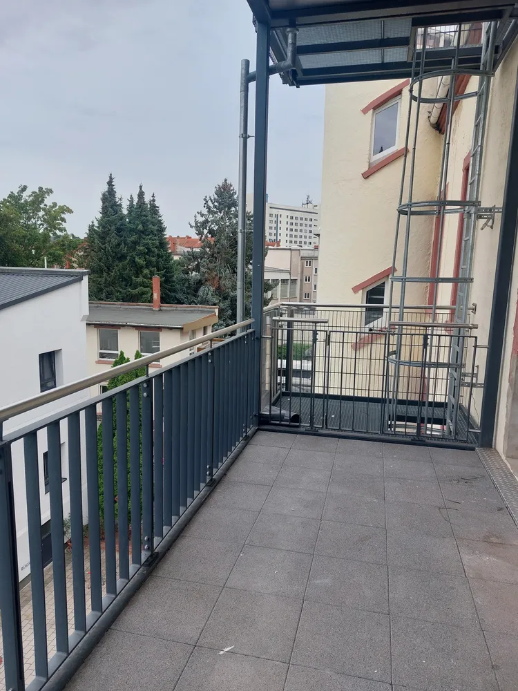 2 Zimmer Wohnung mit 75 m² in Hanau – Bild 2