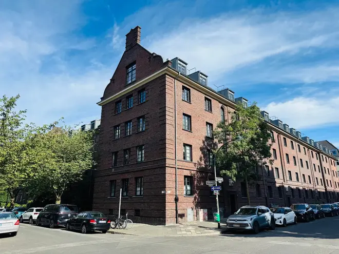 4 Zimmer Wohnung mit 95 m² in Düsseldorf – Bild 1