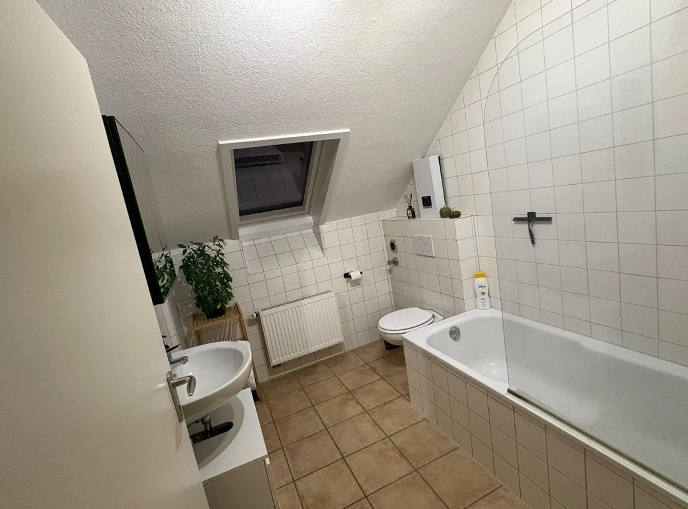 3 Zimmer Wohnung mit 77 m² in Frechen – Bild 3