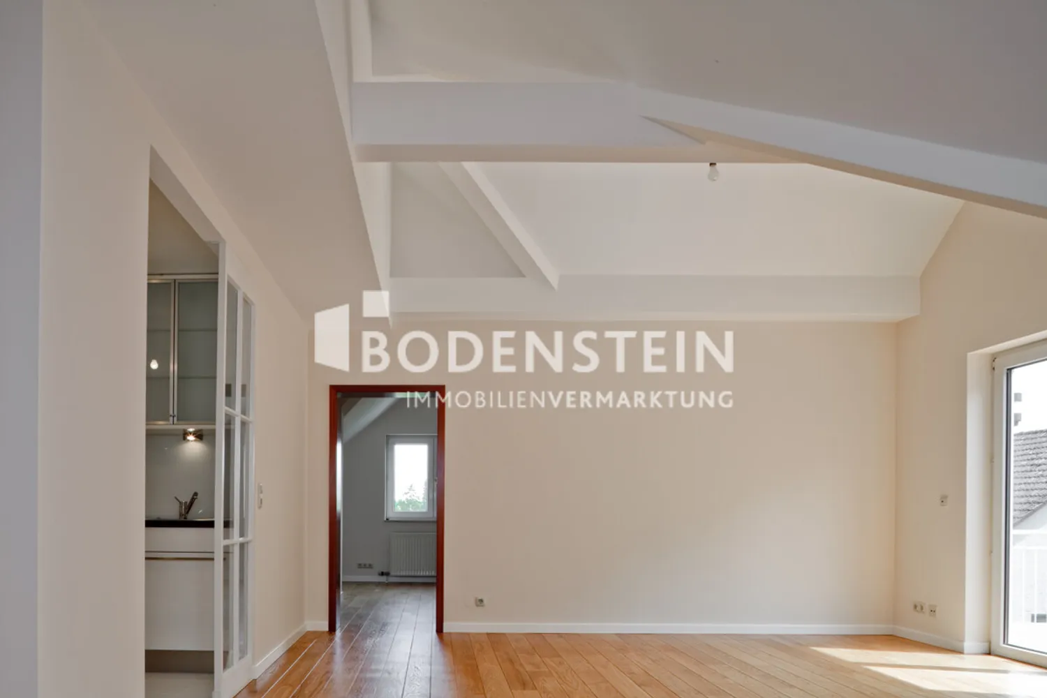 2 Zimmer Wohnung mit 65 m² in Wiesbaden – Bild 6