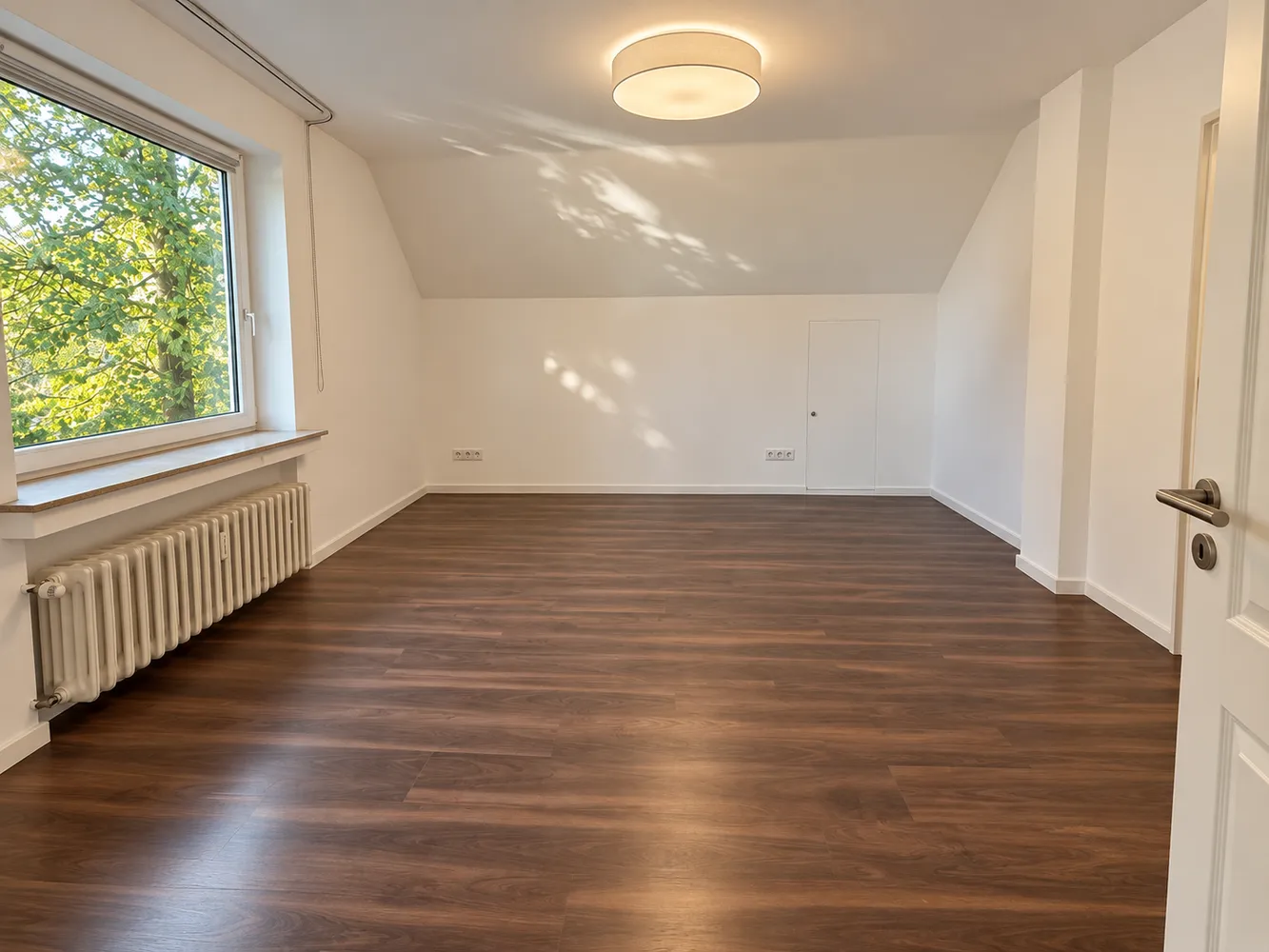 6 Zimmer Wohnung mit 203 m² in Düsseldorf – Bild 9