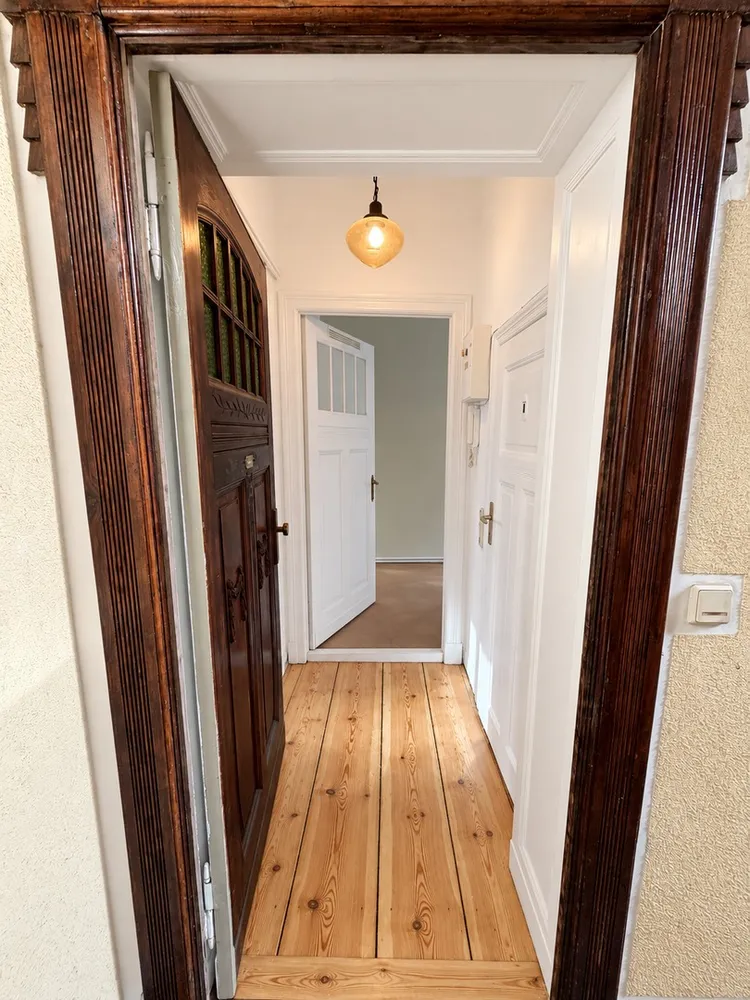 2 Zimmer Wohnung mit 60 m² in Berlin – Bild 2