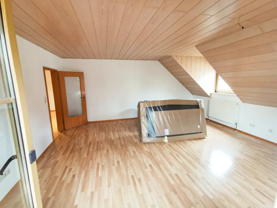 4 Zimmer Wohnung mit 108 m² in Amberg – Bild 1