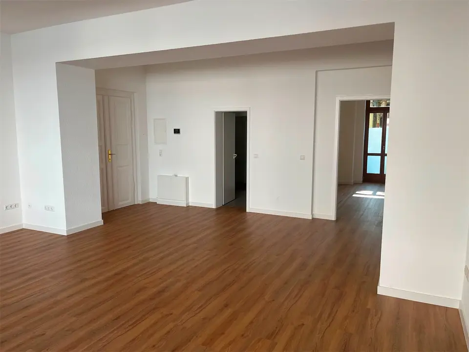 2 Zimmer Wohnung mit 65 m² in Dresden – Bild 1