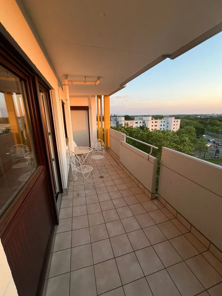 3 Zimmer Wohnung mit 97 m² in Karlsruhe – Bild 2