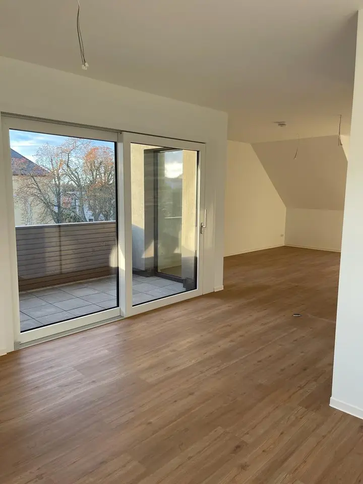 5 Zimmer Wohnung mit 128 m² in Borna – Bild 1