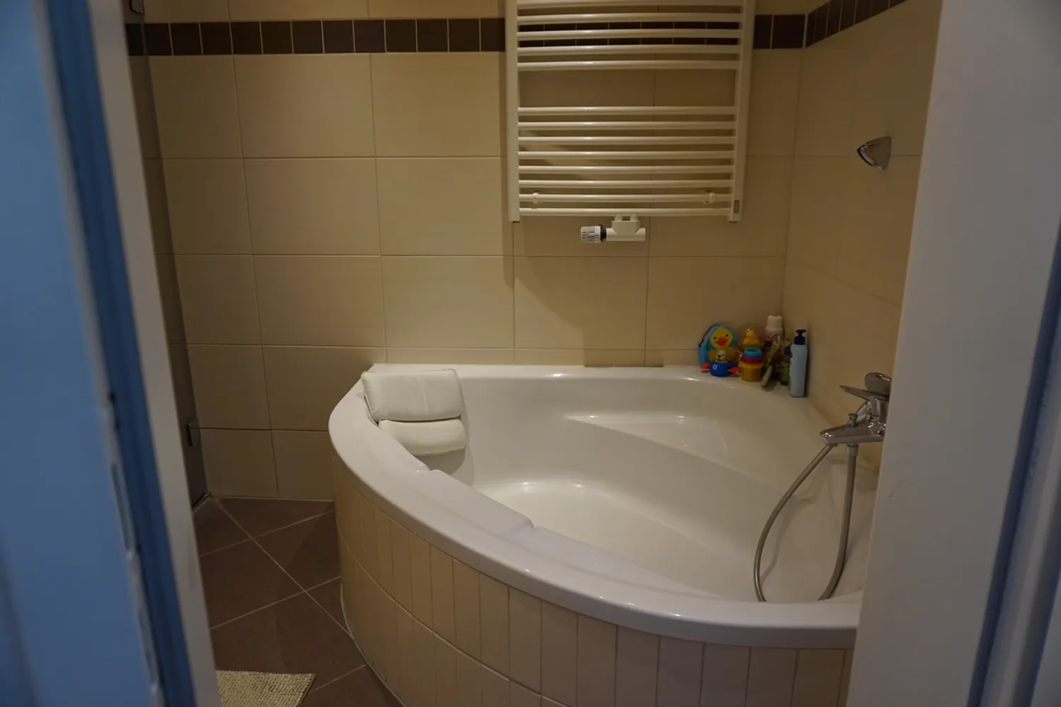 4 Zimmer Wohnung mit 94 m² in Hannover – Bild 10
