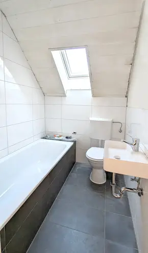 2 Zimmer Wohnung mit 48 m² in Köln – Bild 4