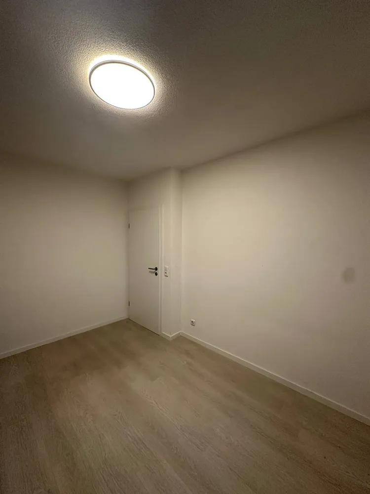 1 Zimmer Wohnung mit 15 m² in Karlsruhe – Bild 2