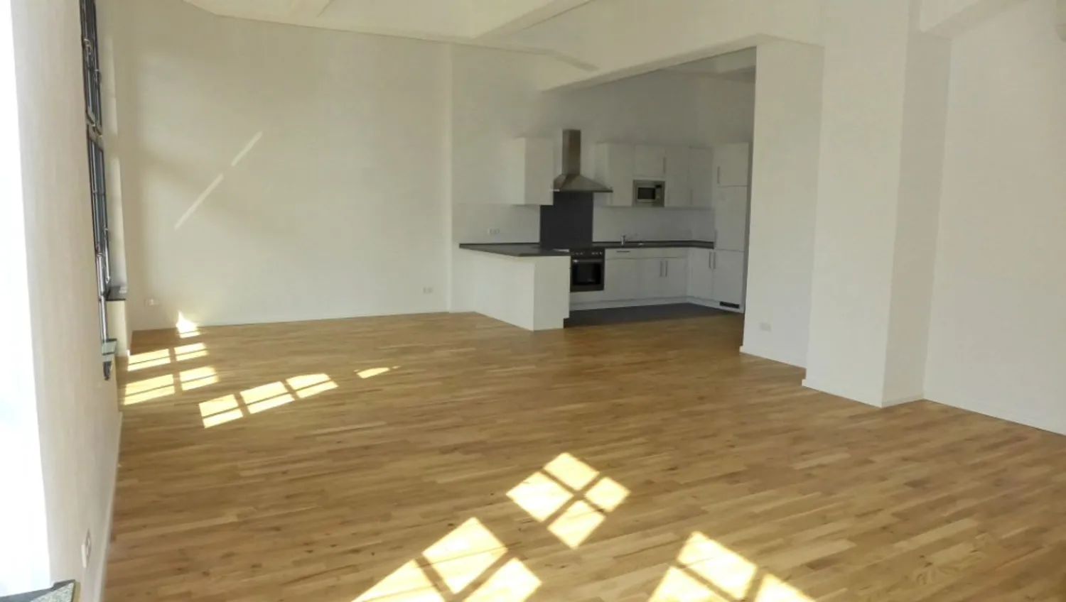 4 Zimmer Wohnung mit 148 m² in Berlin – Bild 6