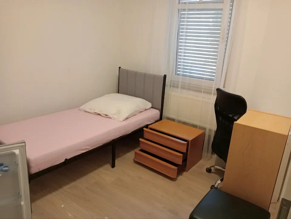 7 Zimmer Wohnung mit 200 m² in Heilbronn – Bild 4