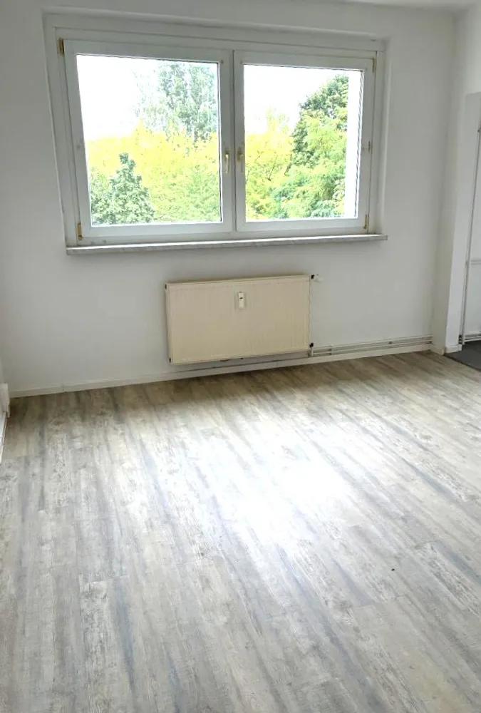 2 Zimmer Wohnung mit 42 m² in Halle (Saale) – Bild 2