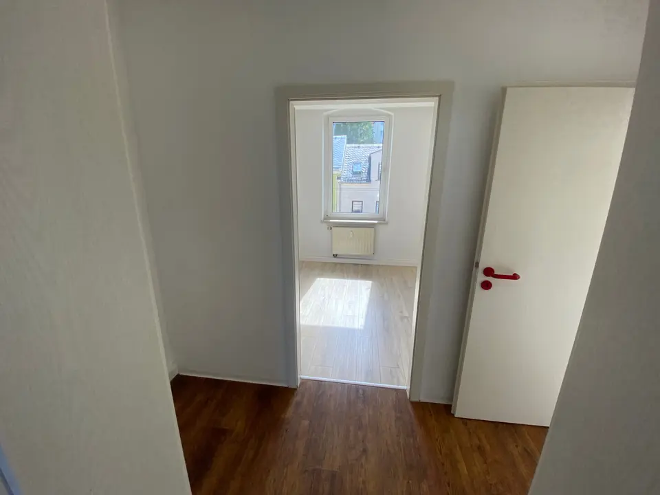 3 Zimmer Wohnung mit 70 m² in Plauen – Bild 4