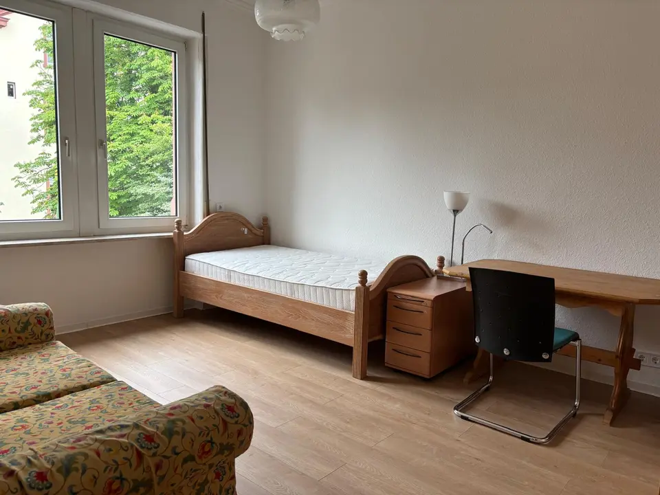 WG-Zimmer mit 14 m² in Frankfurt am Main – Bild 1