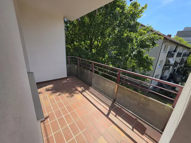 3 Zimmer Wohnung mit 70 m² in Düsseldorf – Bild 2