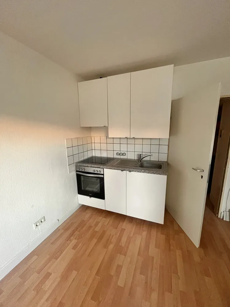 1 Zimmer Wohnung mit 30 m² in Köln – Bild 7