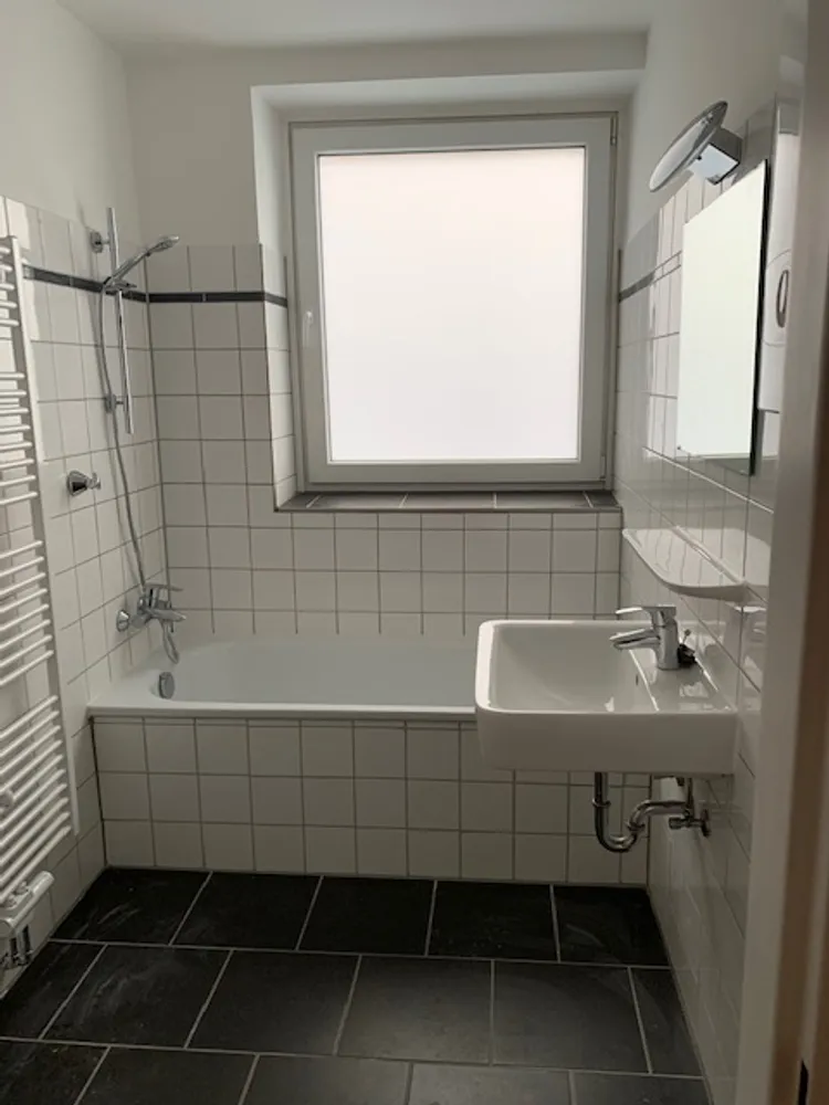 3 Zimmer Wohnung mit 88 m² in Düsseldorf – Bild 2