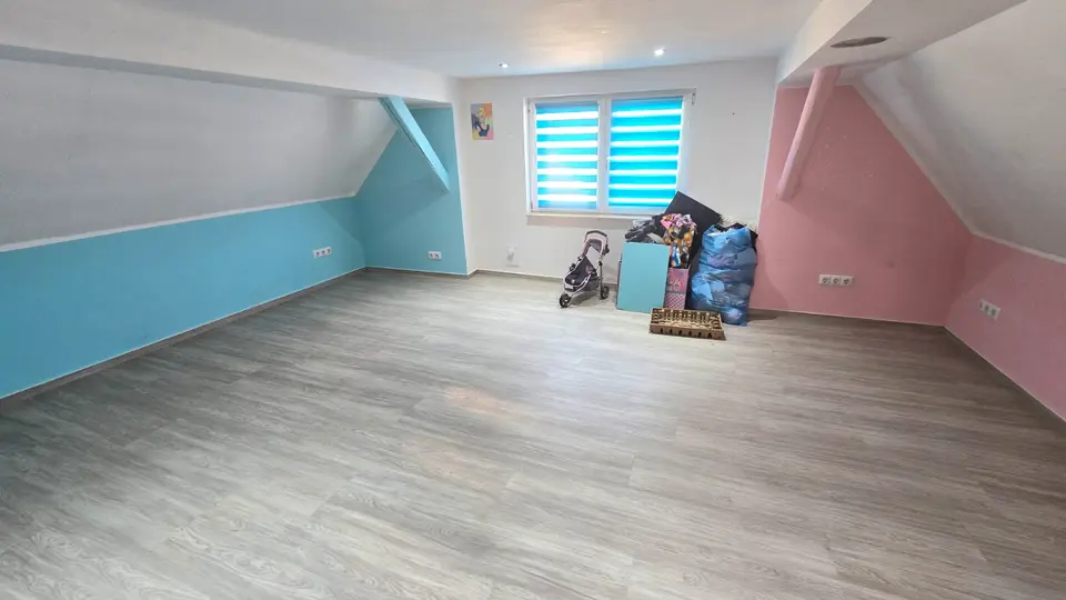 5 room house with 110 m² in Aschersleben – Photo 1