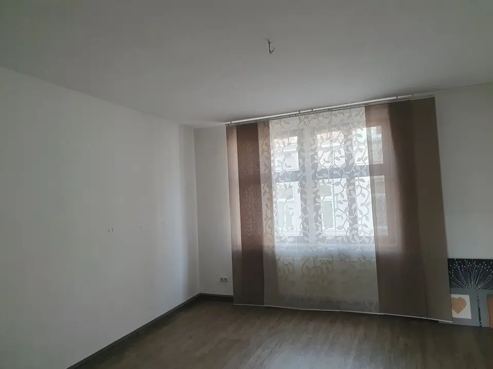 2 Zimmer Wohnung mit 107 m² in Meiningen – Bild 7