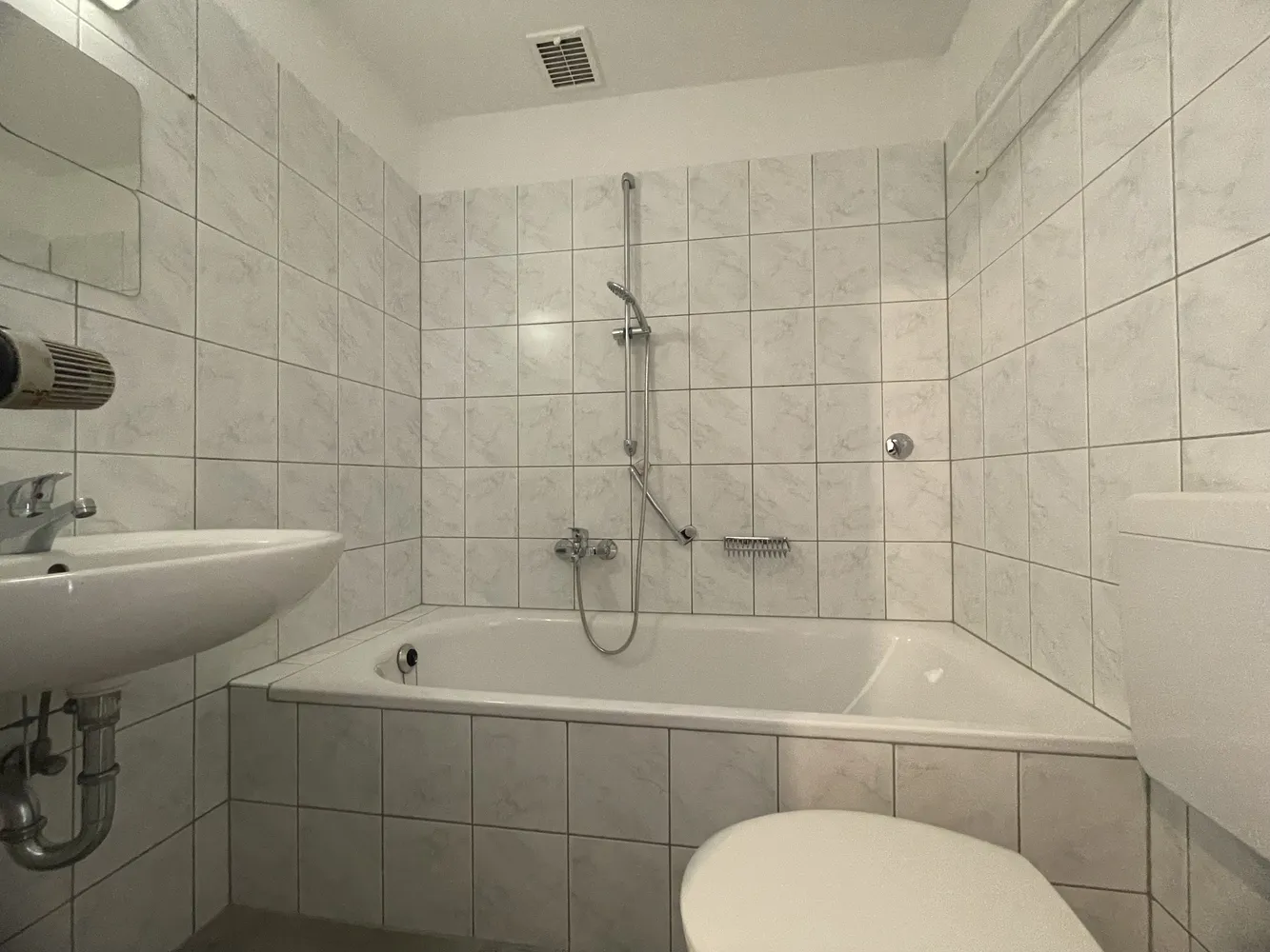 2 Zimmer Wohnung mit 63 m² in Düsseldorf – Bild 3