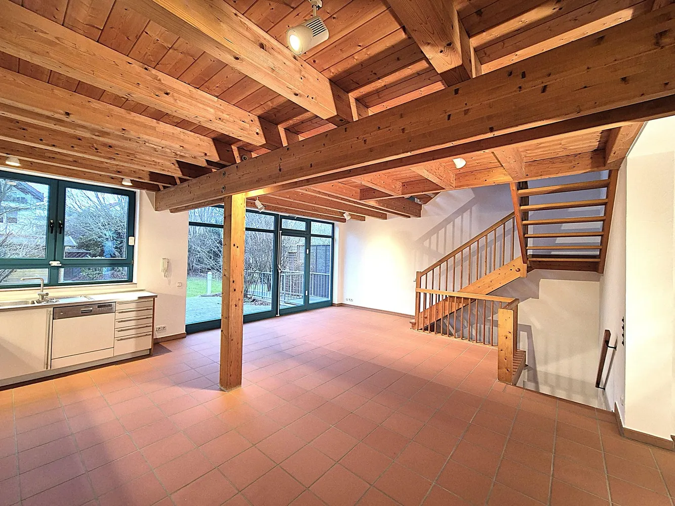 5 Zimmer Haus mit 200 m² in Frankfurt am Main – Bild 1