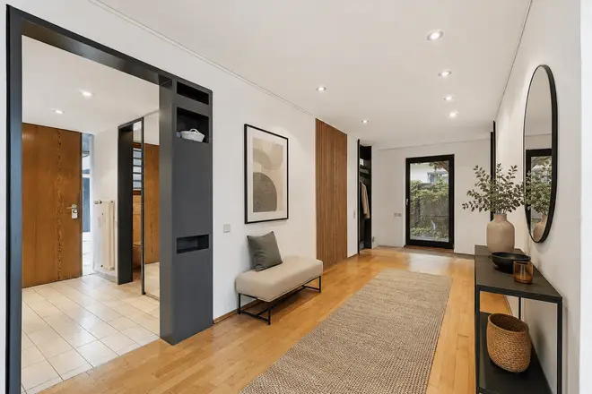 8 Zimmer Haus mit 230 m² in Bergisch Gladbach – Bild 3