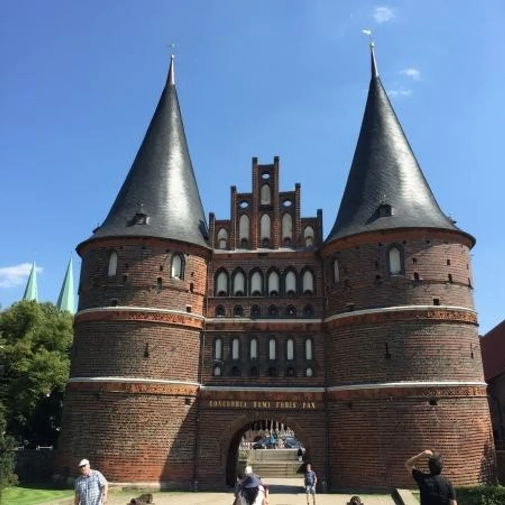 2 Zimmer Wohnung mit 47 m² in Lübeck – Bild 1