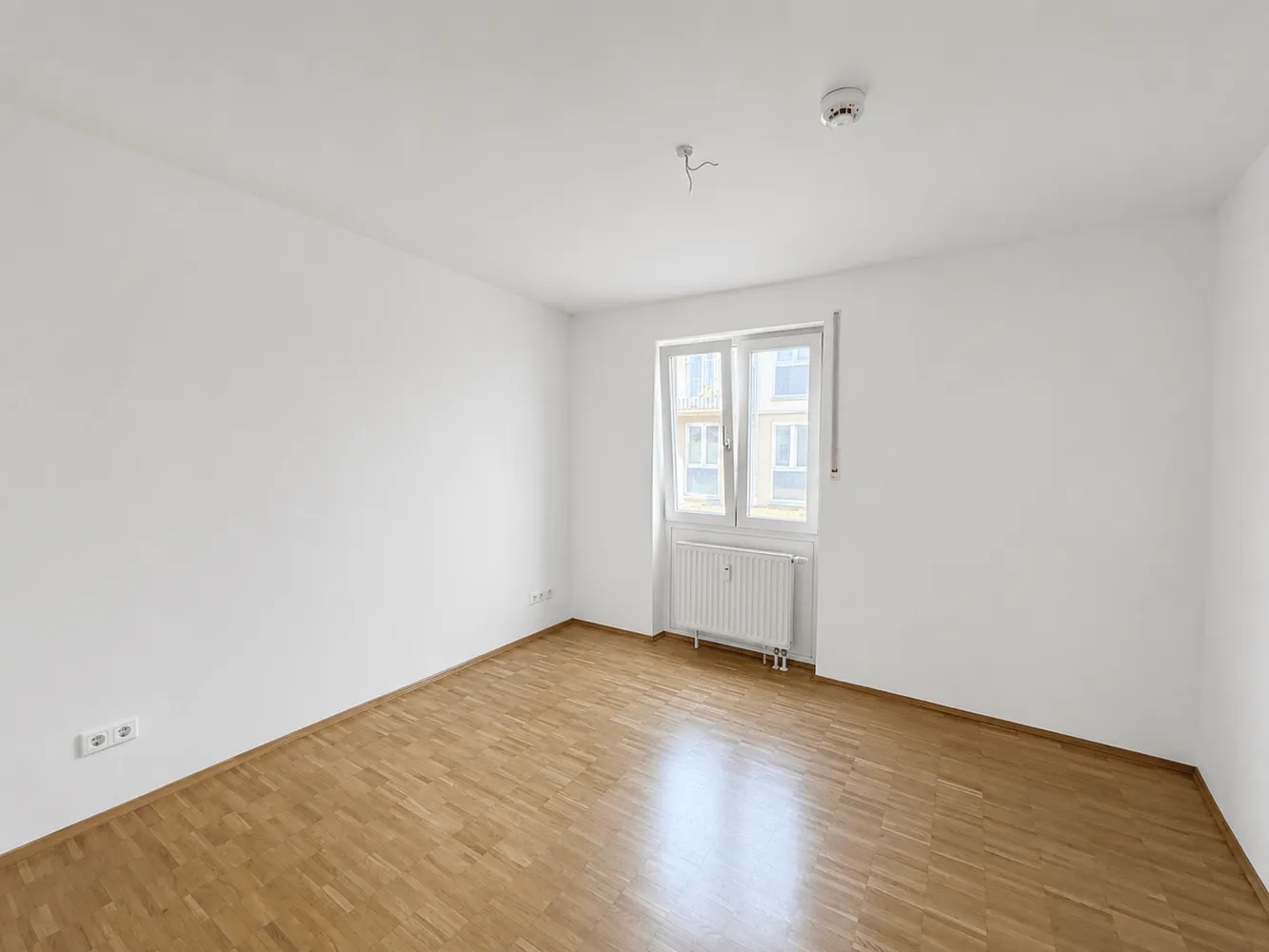 4 Zimmer Wohnung mit 104 m² in München – Bild 2