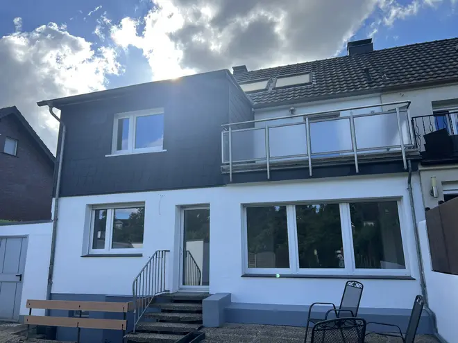 6 Zimmer Haus mit 160 m² in Oberhausen – Bild 3