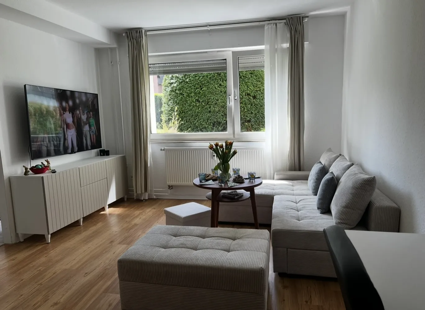 2 Zimmer Wohnung mit 42 m² in Köln – Bild 1