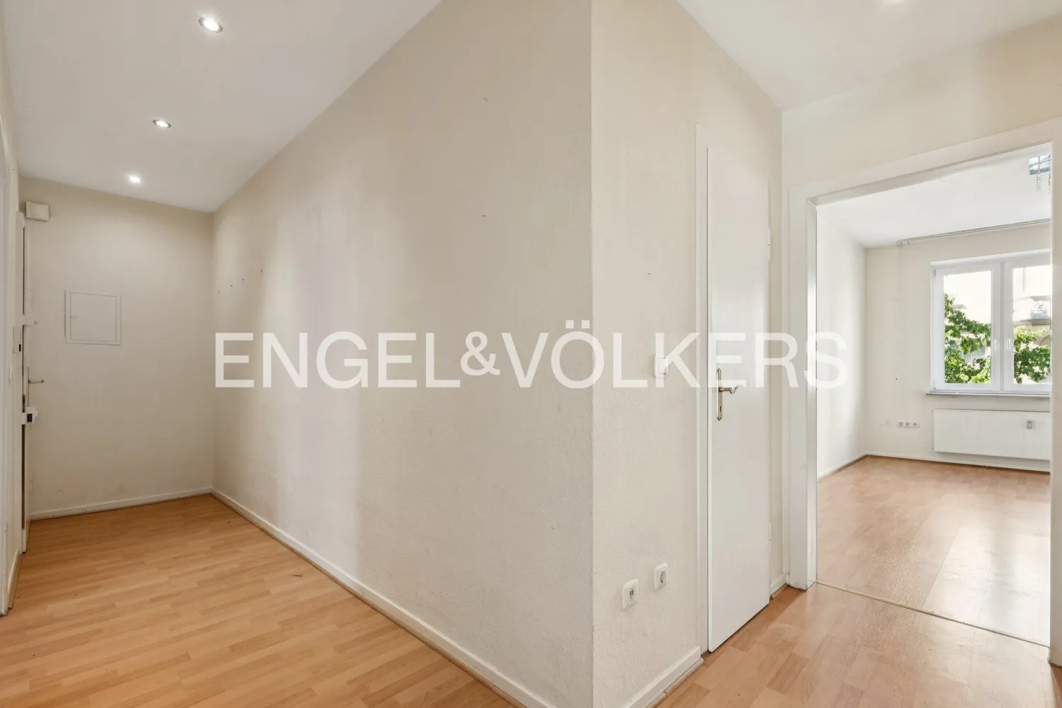 2 Zimmer Wohnung mit 60 m² in Köln – Bild 5